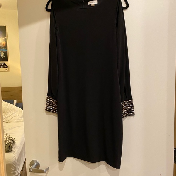 Calvin Klein Split Sleeve Dress - Picture 2 of 7